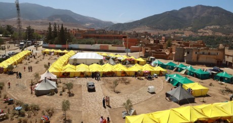 Séisme : La Fondation Mohammed V pour la Solidarité installe des tentes pour les populations affectées