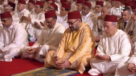 S.M. le Roi, Amir Al Mouminine, accomplit la prière du Vendredi à la mosquée Hassan II à Casablanca