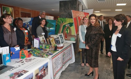 S.A.R. La Princesse Lalla Meryem préside à Rabat la cérémonie d'inauguration du Bazar international de Bienfaisance du Cercle diplomatique