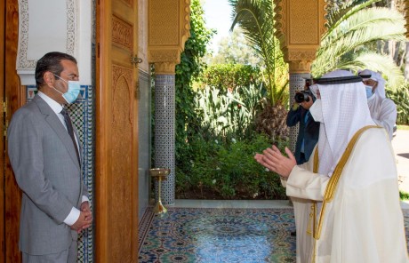S.A.R. le Prince Moulay Rachid reçoit le ministre koweïtien des Affaires étrangères, porteur d’un message de l’Émir de l’État du Koweït à S.M. le Roi